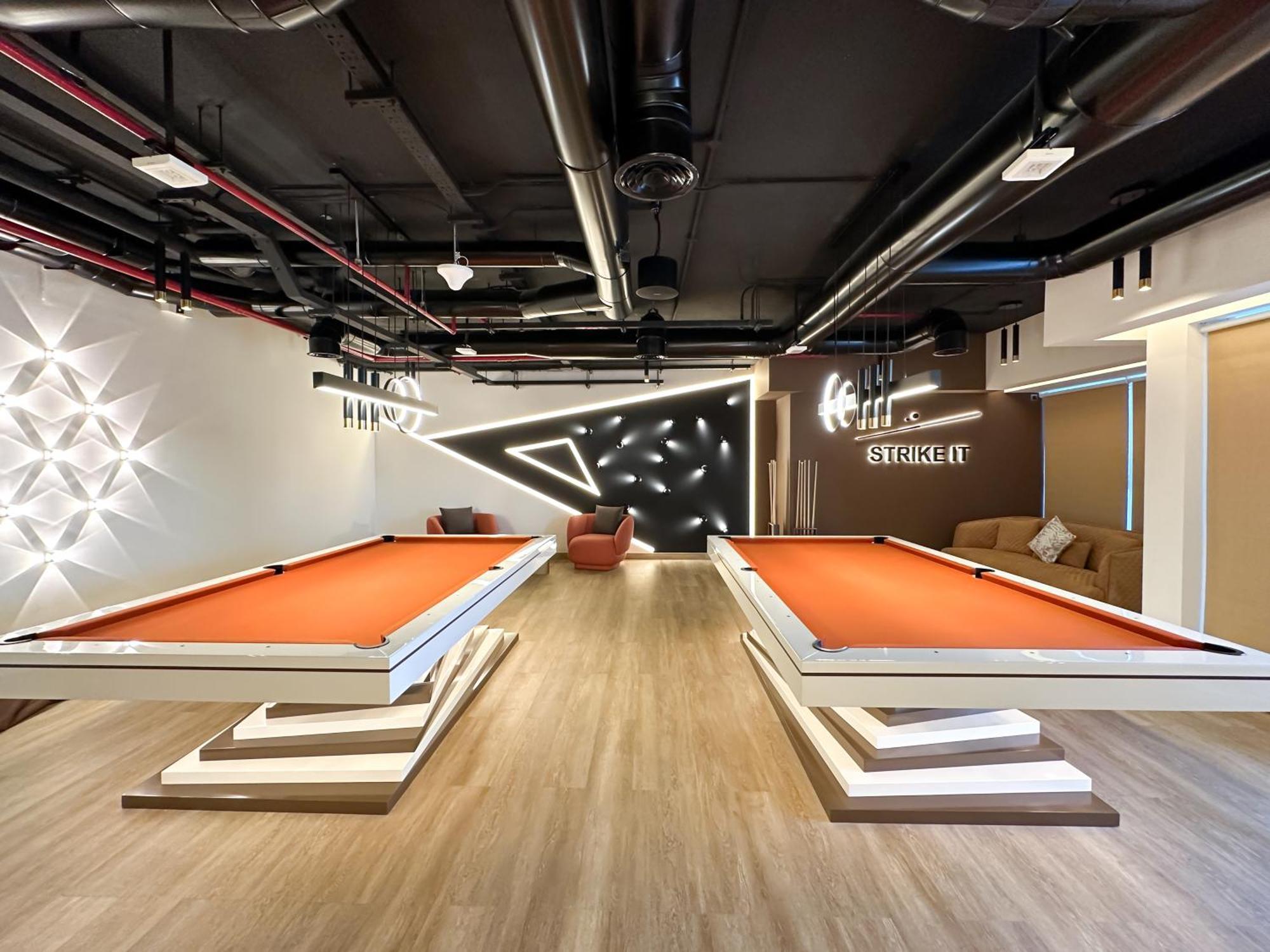 Trophy Elegant W Premium Facilities & Golf Simulator Apartment Dubai
