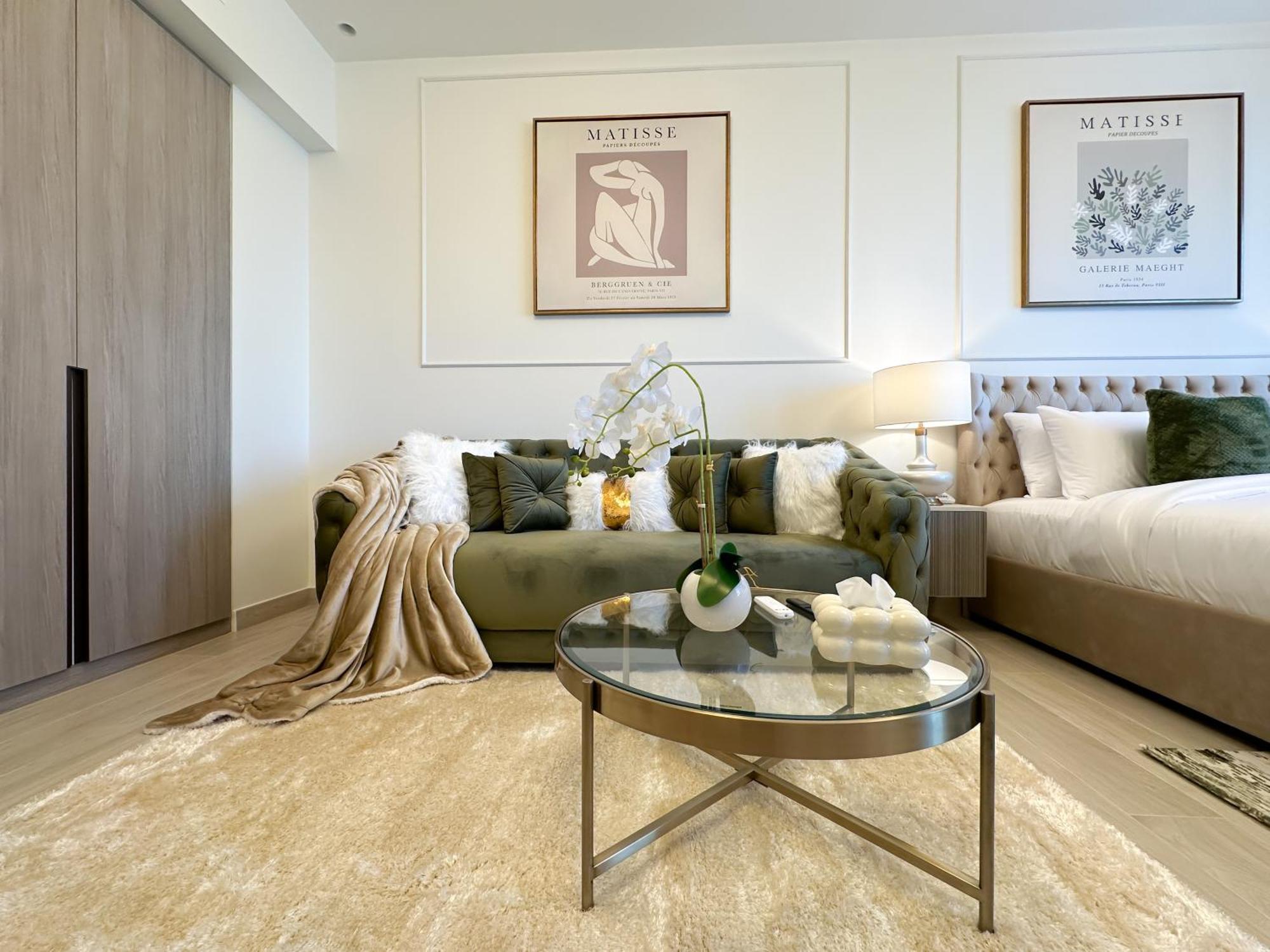 Apartment Trophy Elegant W Premium Facilities & Golf Simulator *