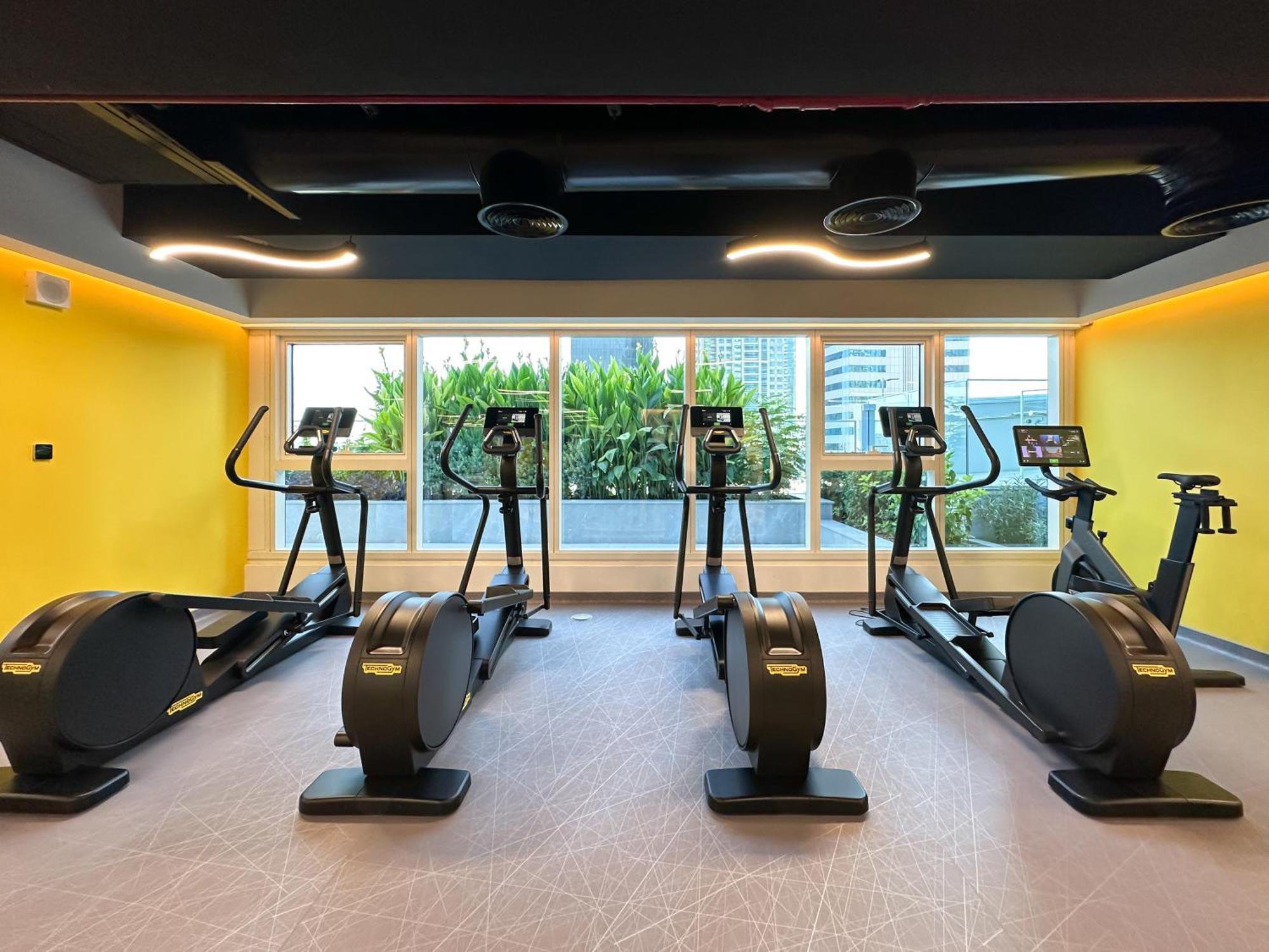 Trophy Elegant W Premium Facilities & Golf Simulator * Dubai