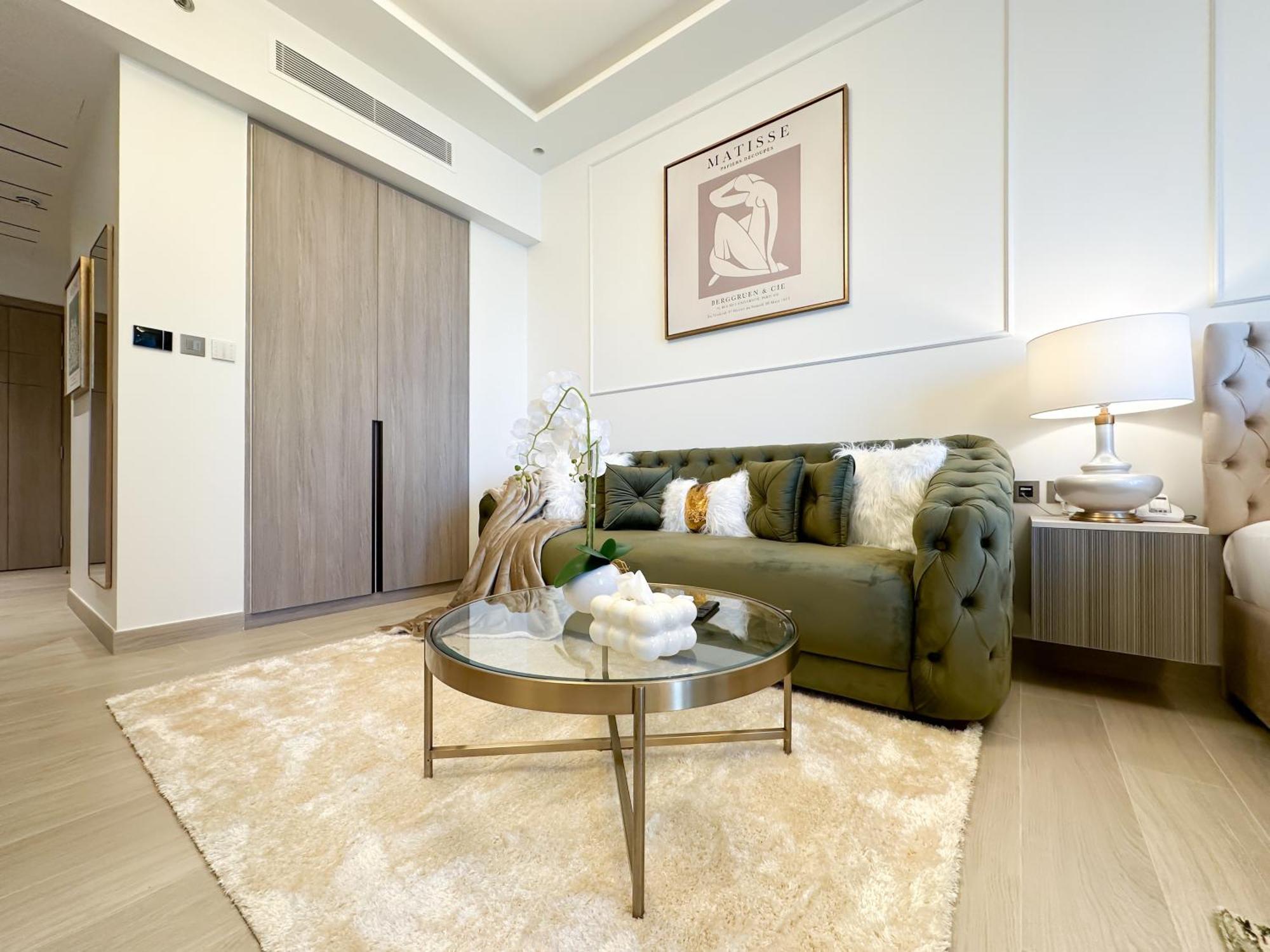 Apartment Trophy Elegant W Premium Facilities & Golf Simulator *