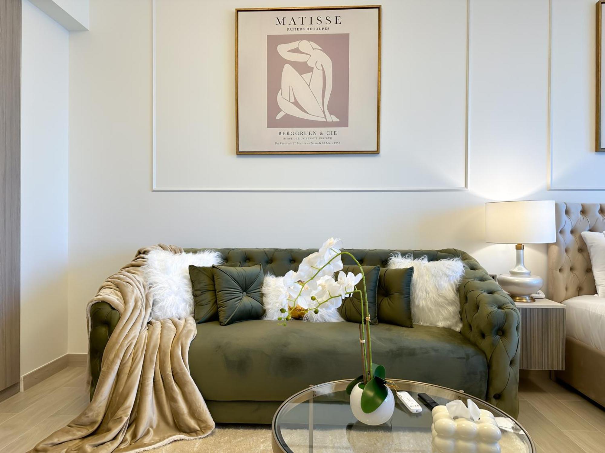 Apartment Trophy Elegant W Premium Facilities & Golf Simulator *